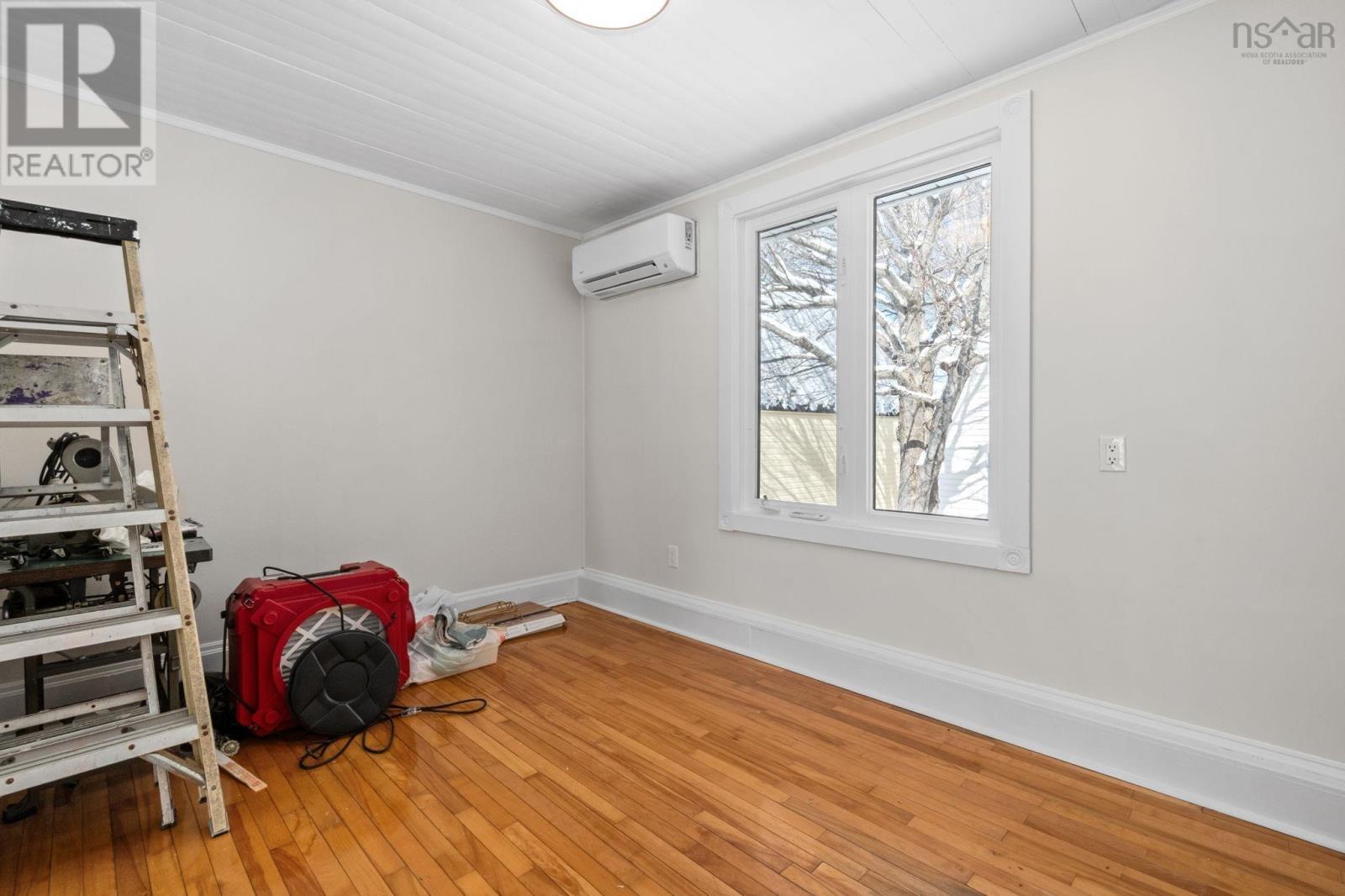 Property 24 of 44 of 19 Dumbarton Avenue