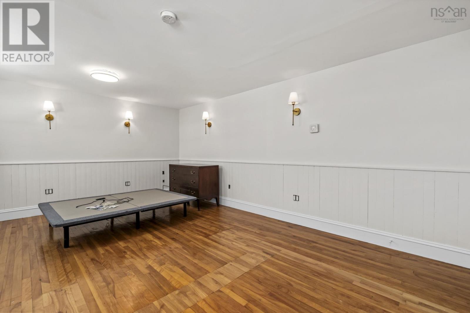 Property 4 of 44 of 19 Dumbarton Avenue