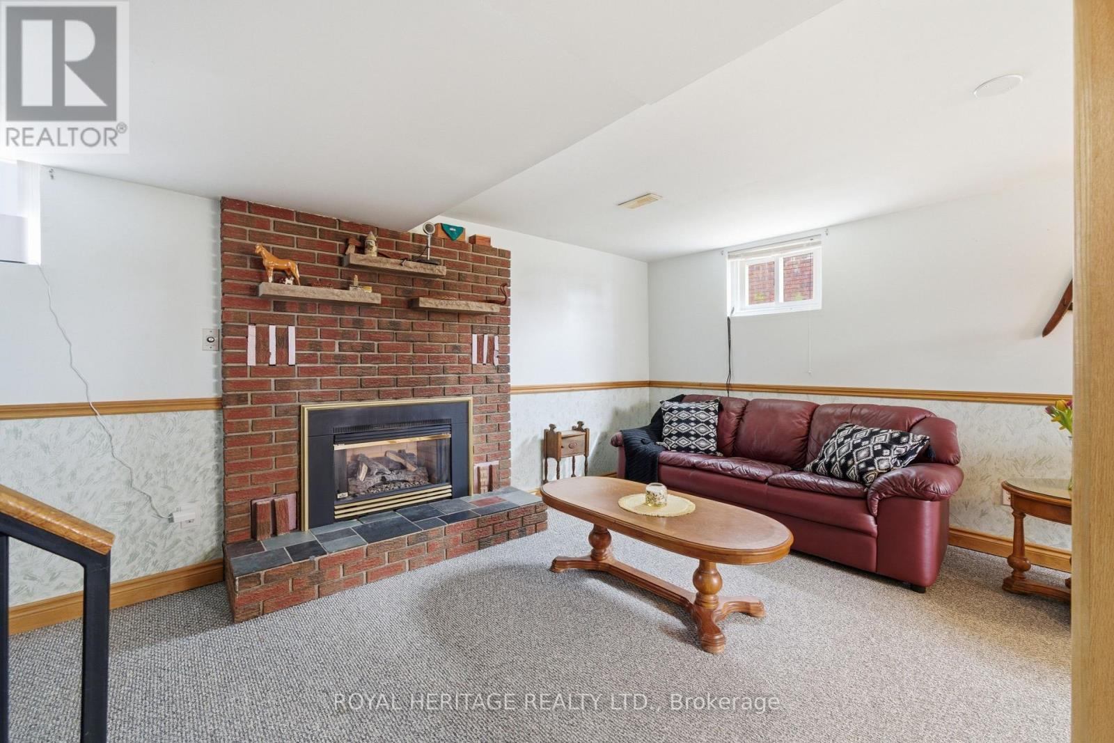 33 FRANKFORD ROAD - 35