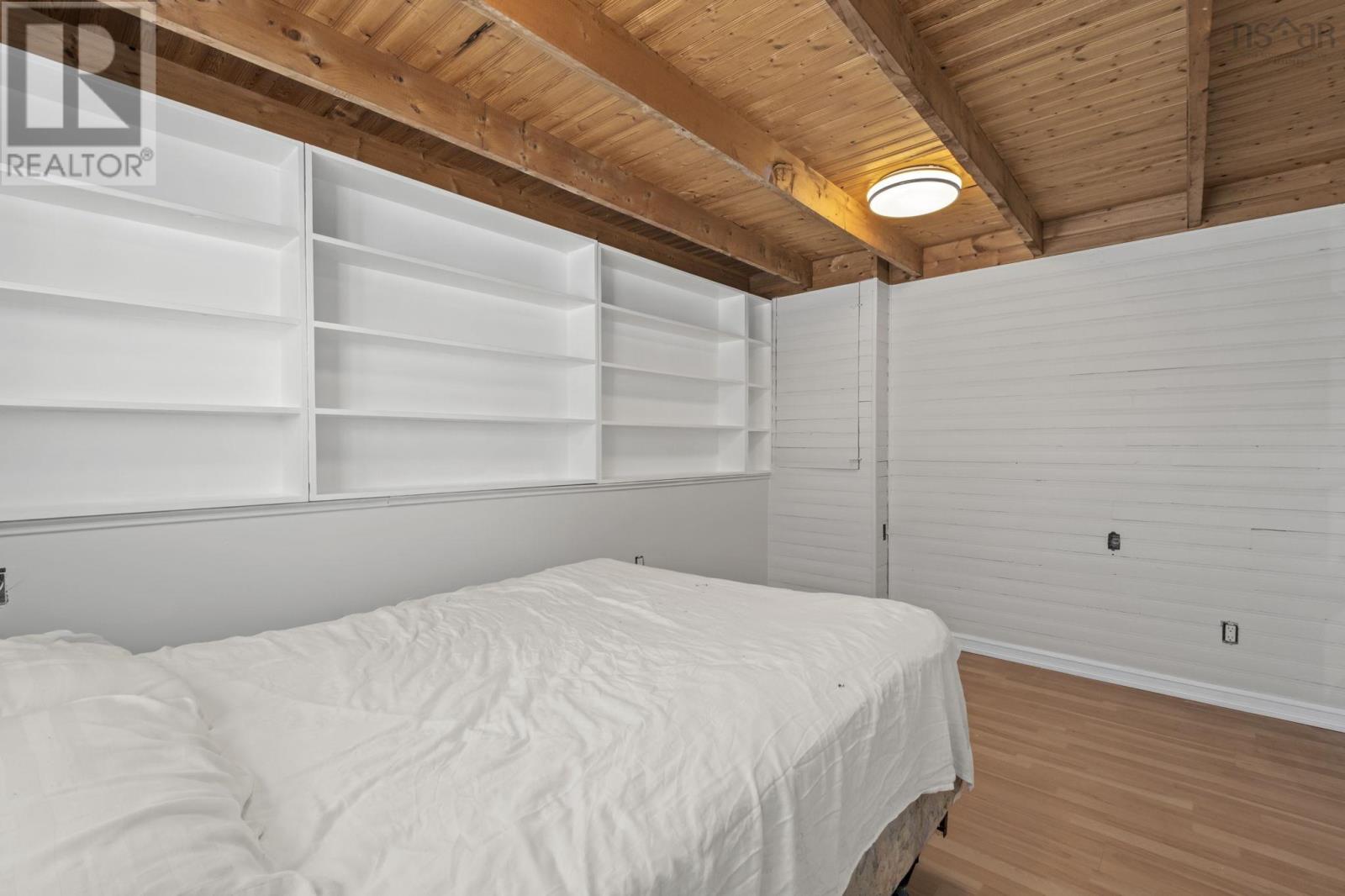 Property 23 of 44 of 19 Dumbarton Avenue