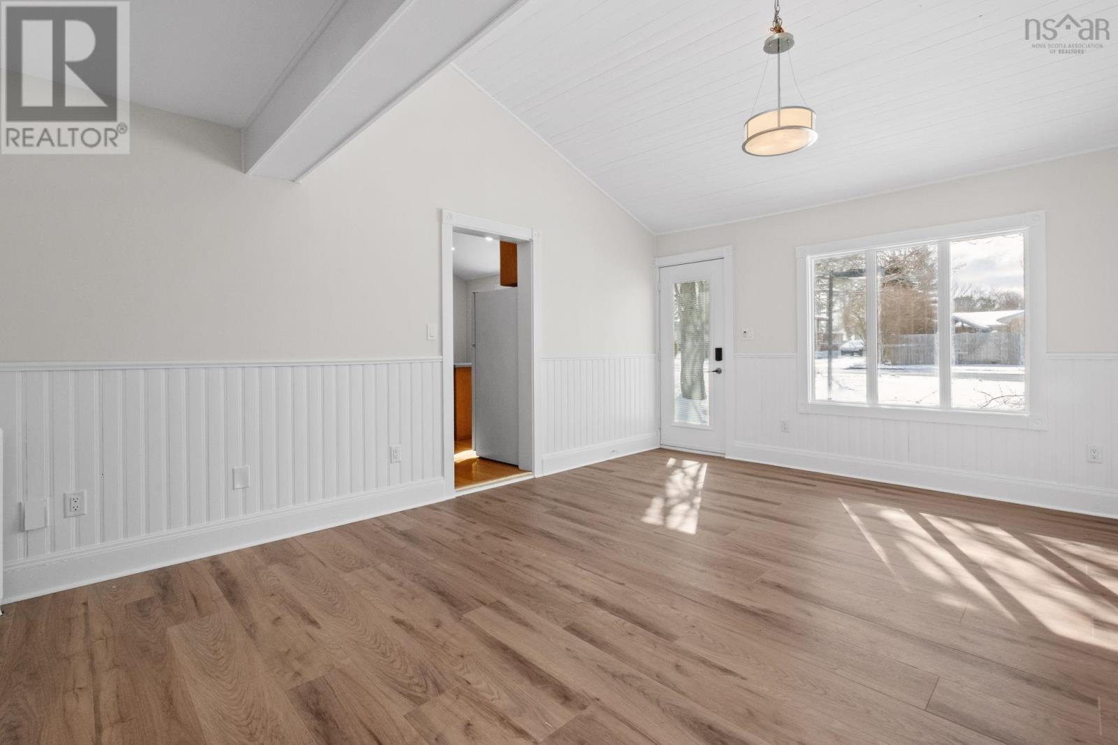 Property 43 of 44 of 19 Dumbarton Avenue