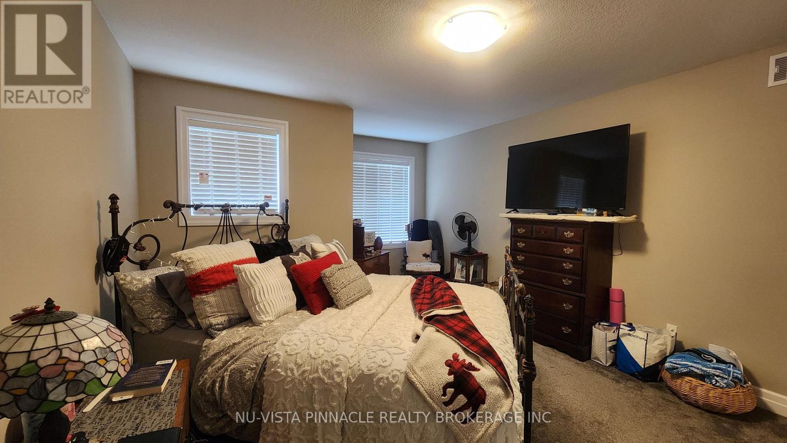 3074 TURNER CRESCENT - 22
