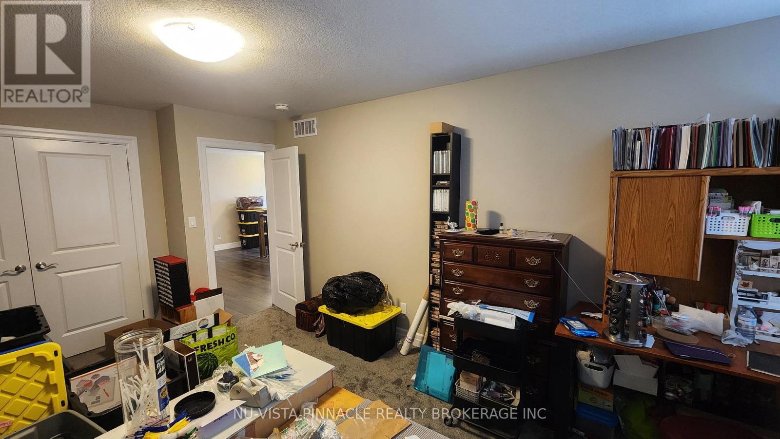 3074 TURNER CRESCENT - 25