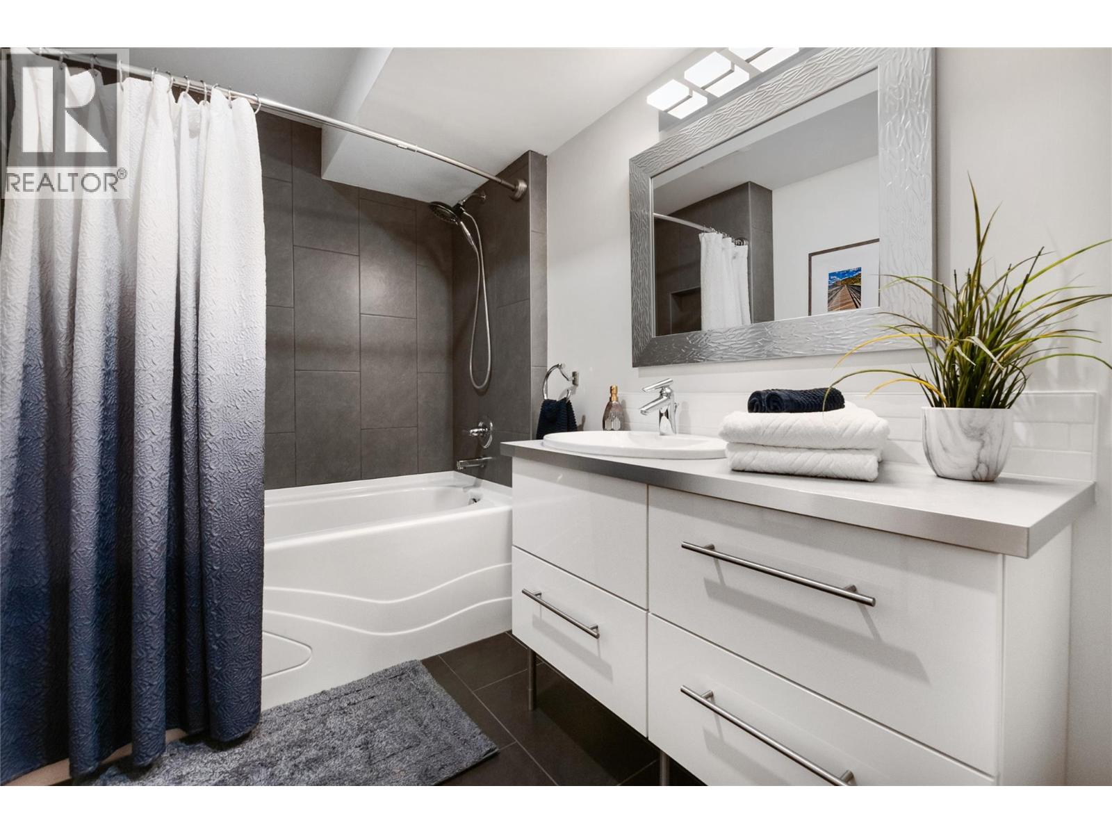 1306 Smethurst Road - 28
