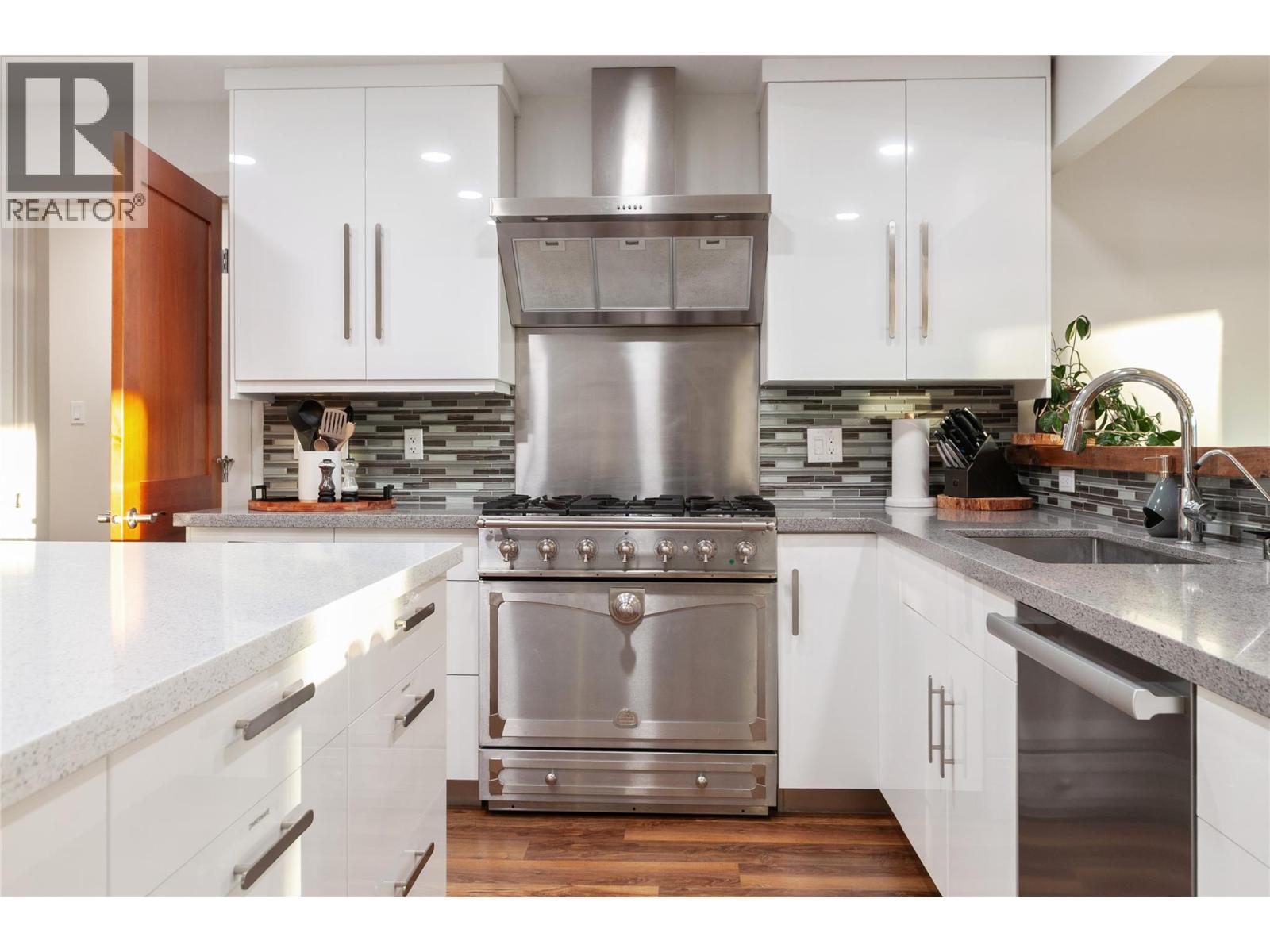1306 Smethurst Road - 17