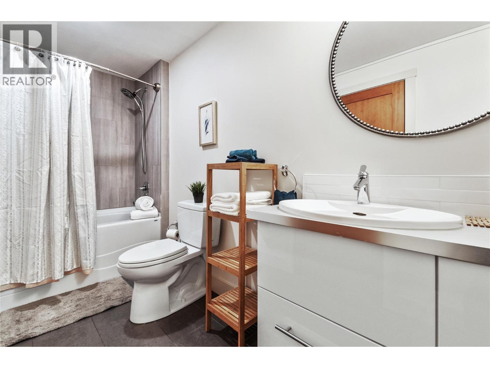 1306 Smethurst Road - 35