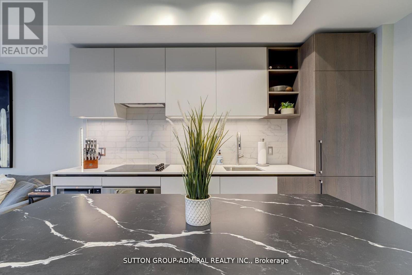 #2112 55 MERCER STREET - 10