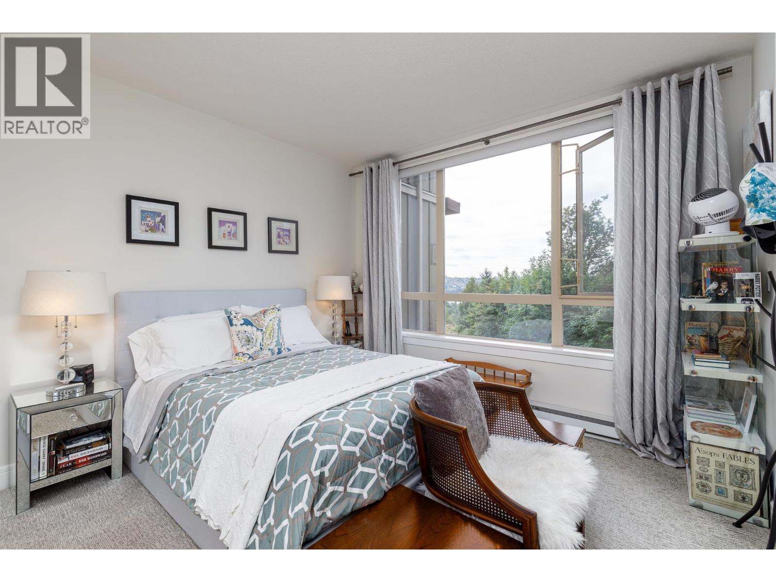 301 560 RAVEN WOODS DRIVE, North Vancouver
