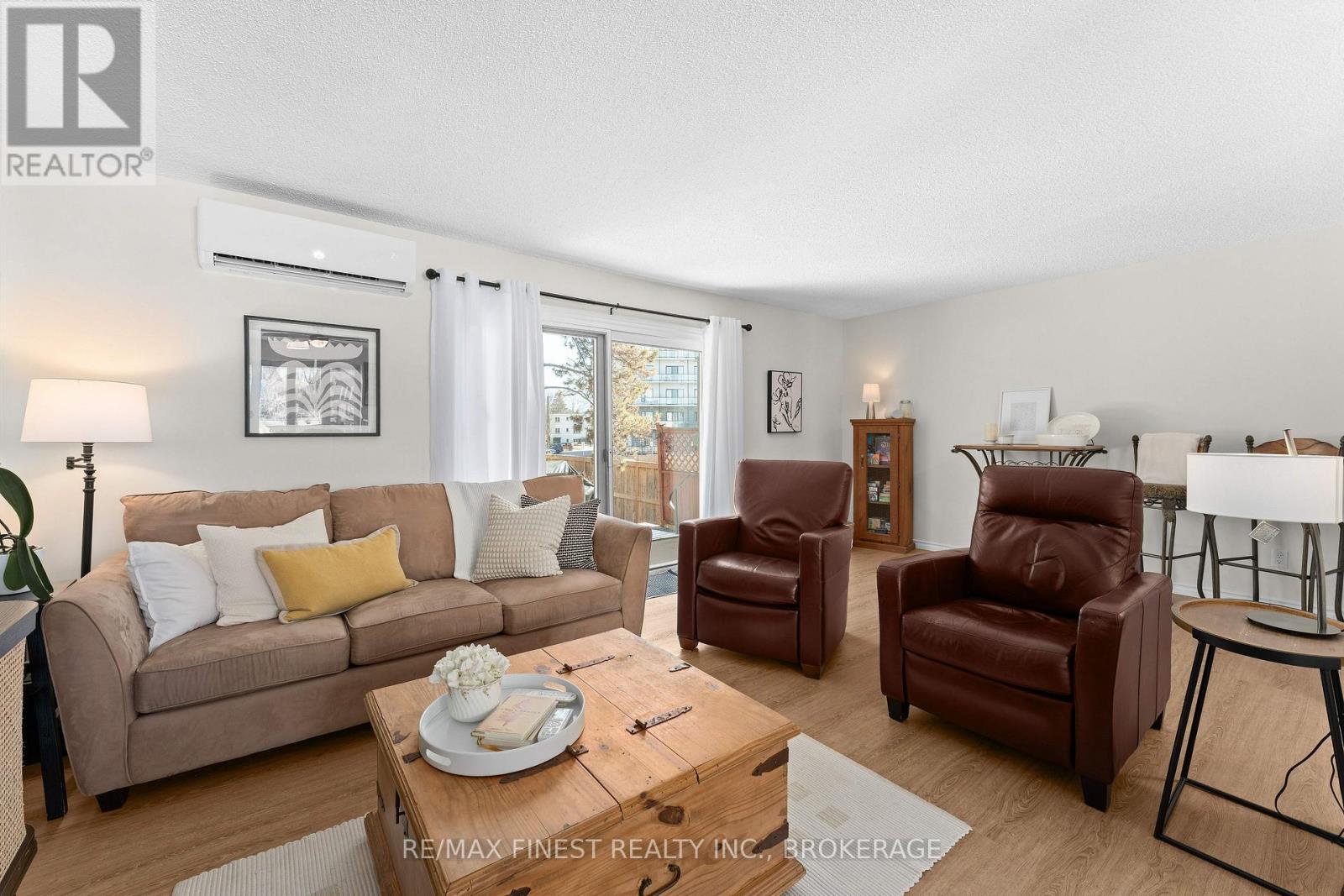 1 - 115 WRIGHT CRESCENT — photo 20