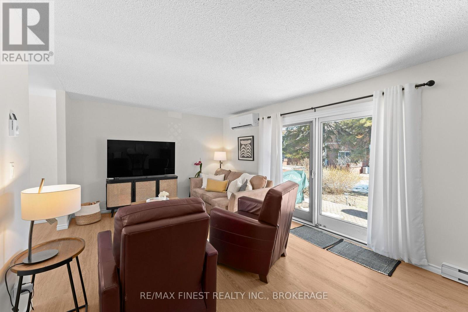 1 - 115 WRIGHT CRESCENT — photo 21