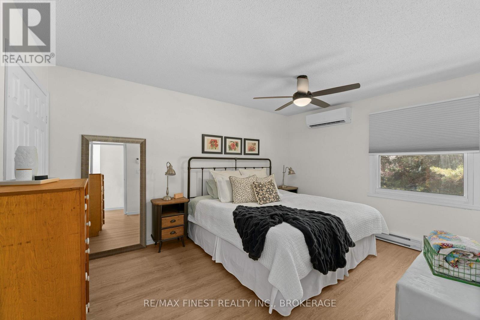 1 - 115 WRIGHT CRESCENT — photo 25