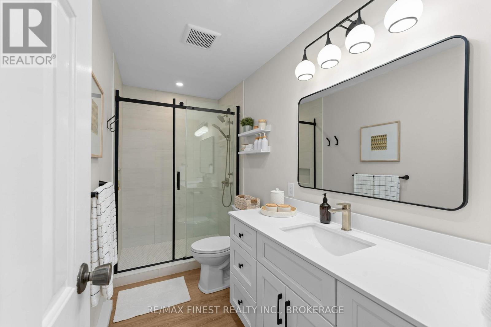 1 - 115 WRIGHT CRESCENT — photo 34