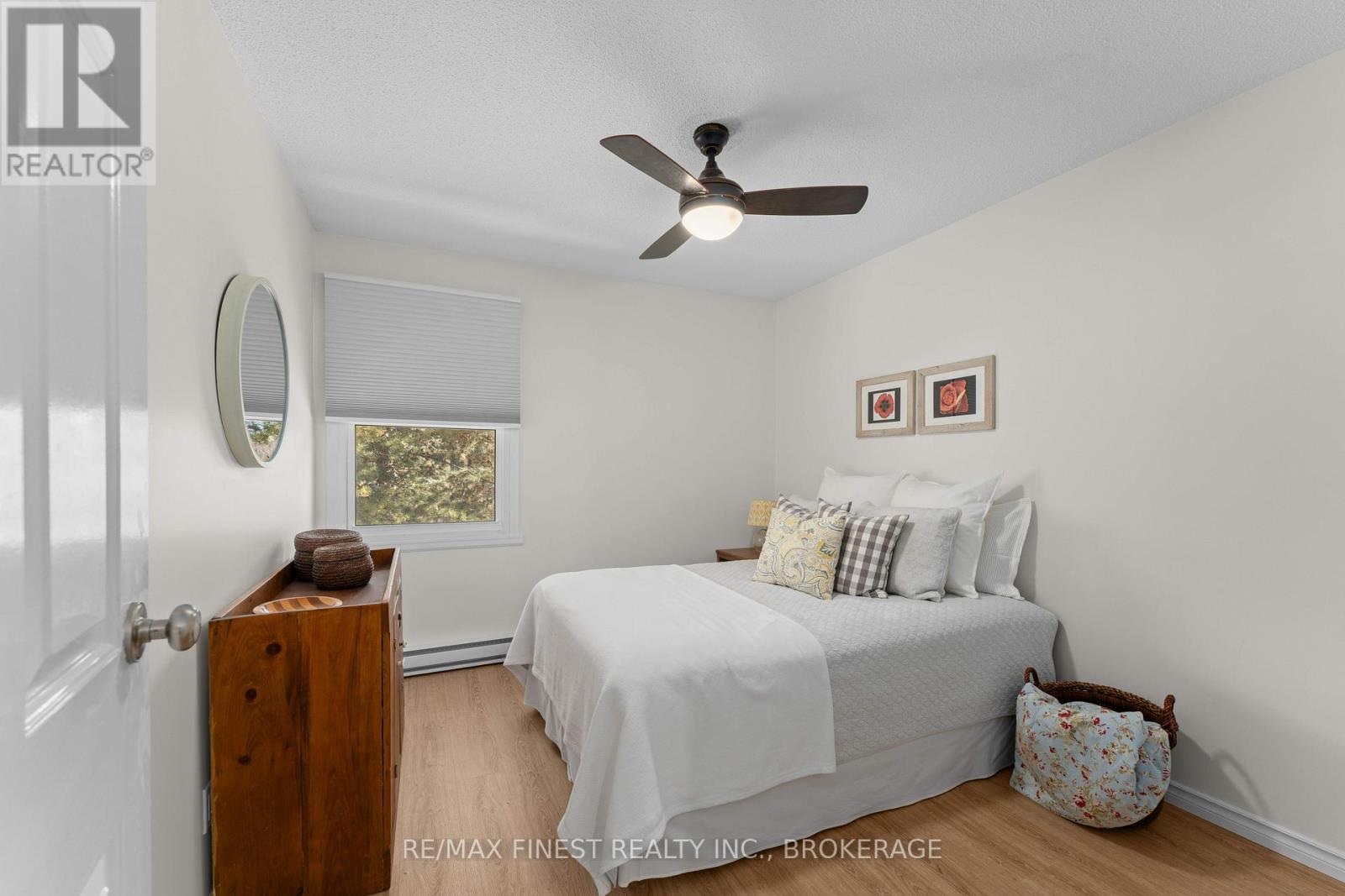 1 - 115 WRIGHT CRESCENT — photo 35