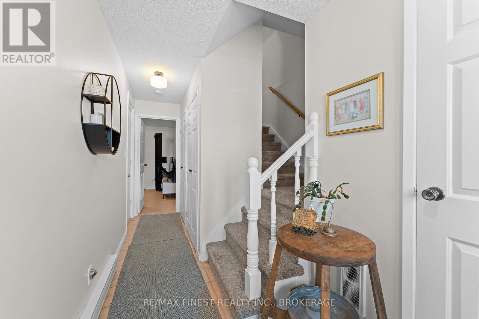 1 - 115 WRIGHT CRESCENT — photo 6
