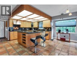Kitchen - 1755 Passage View Dr, Campbell River, BC V9W6L2 Photo 17