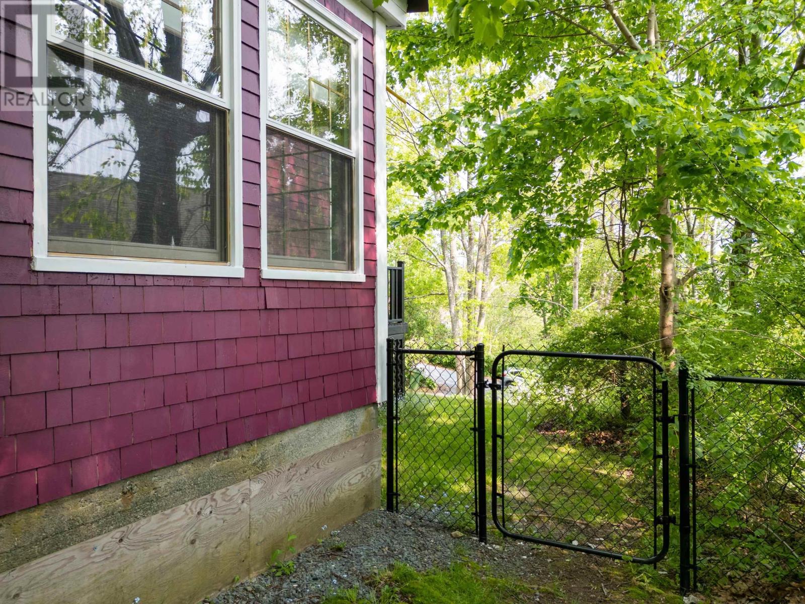 Property 20 of 43 of 17 Pleasant Street