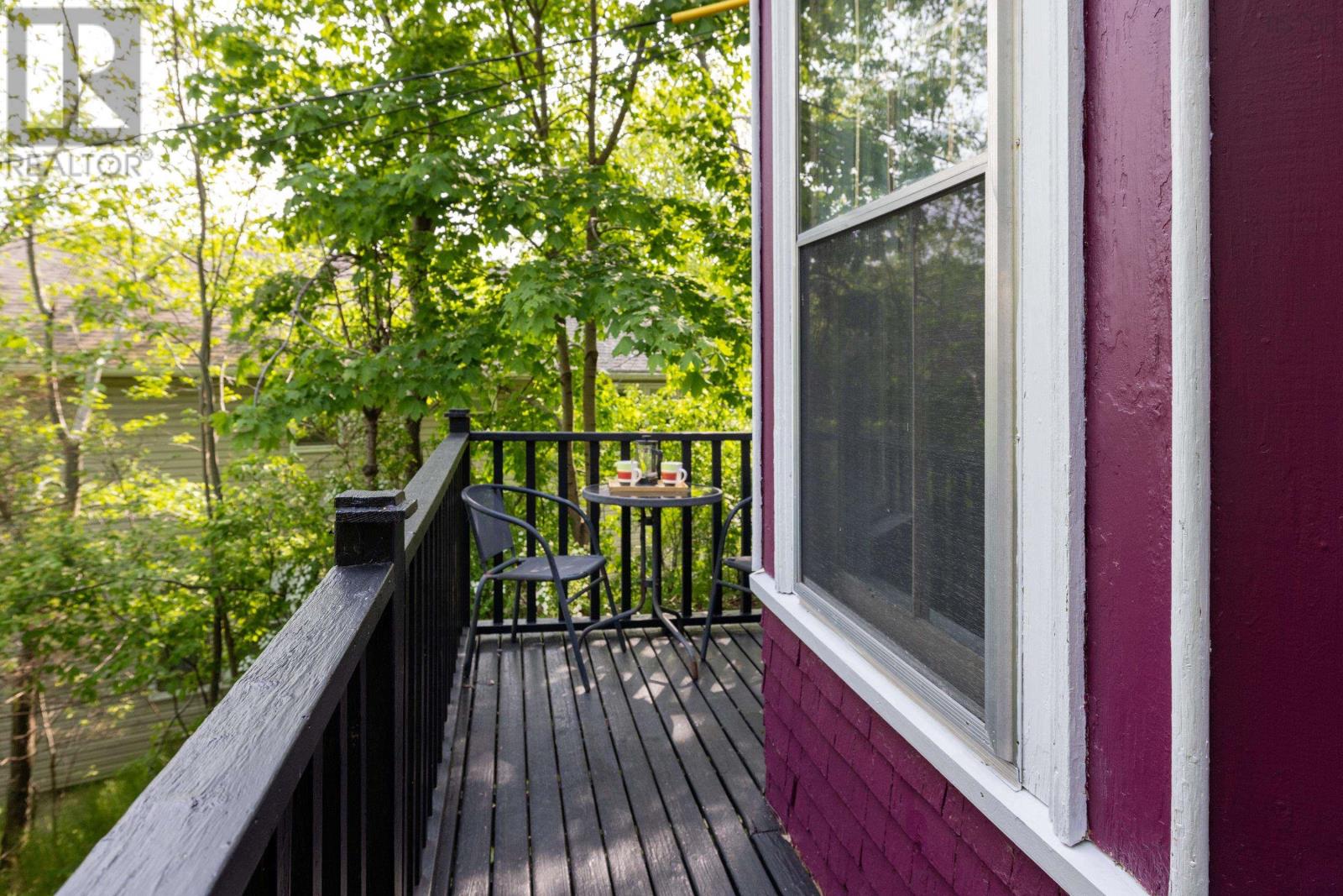 Property 28 of 43 of 17 Pleasant Street