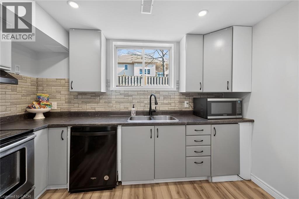 36 LONGVIEW Court - 37