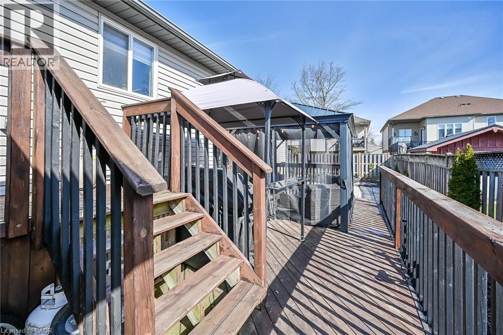 36 LONGVIEW Court - 45