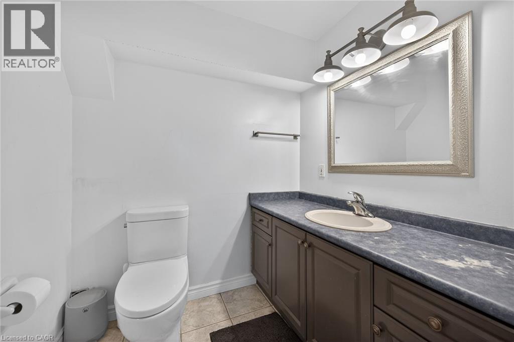 36 LONGVIEW Court - 41