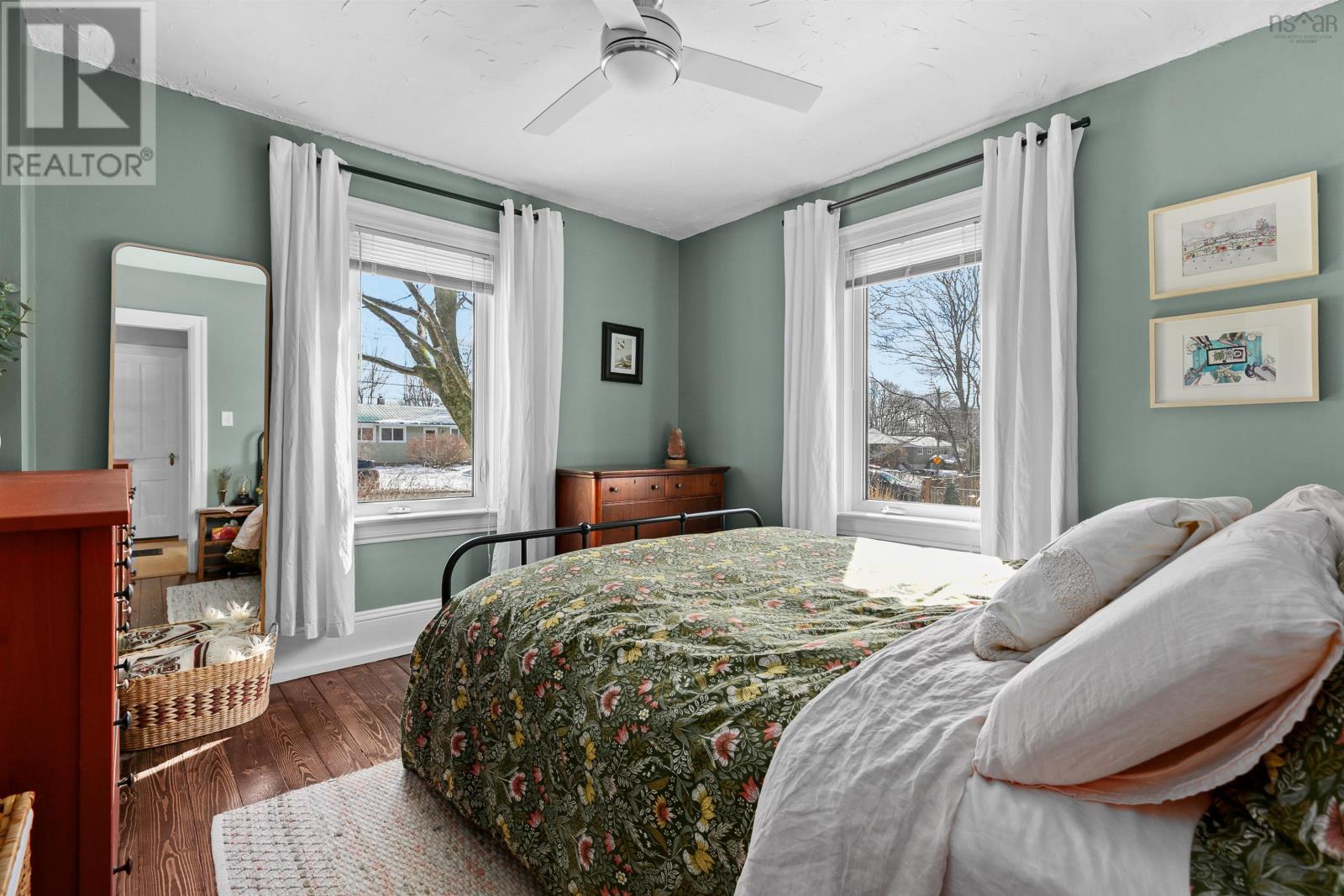 Property 25 of 33 of 3 Power Street