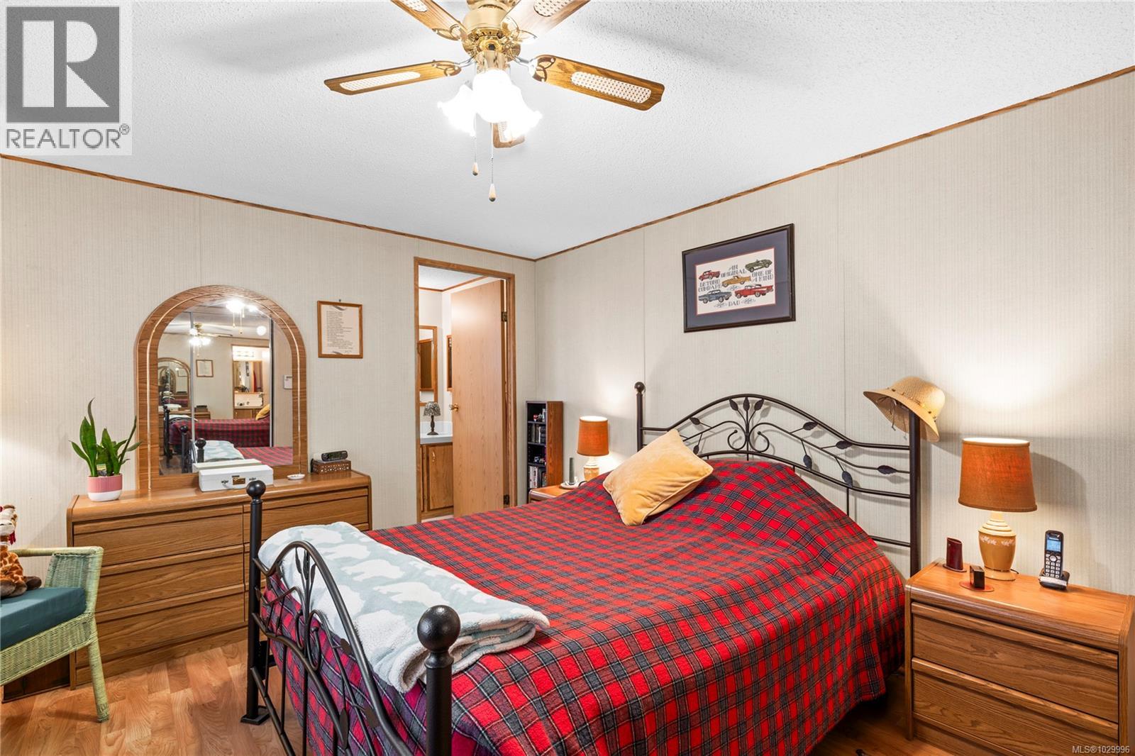 #3 2501 LABIEUX RD - 16