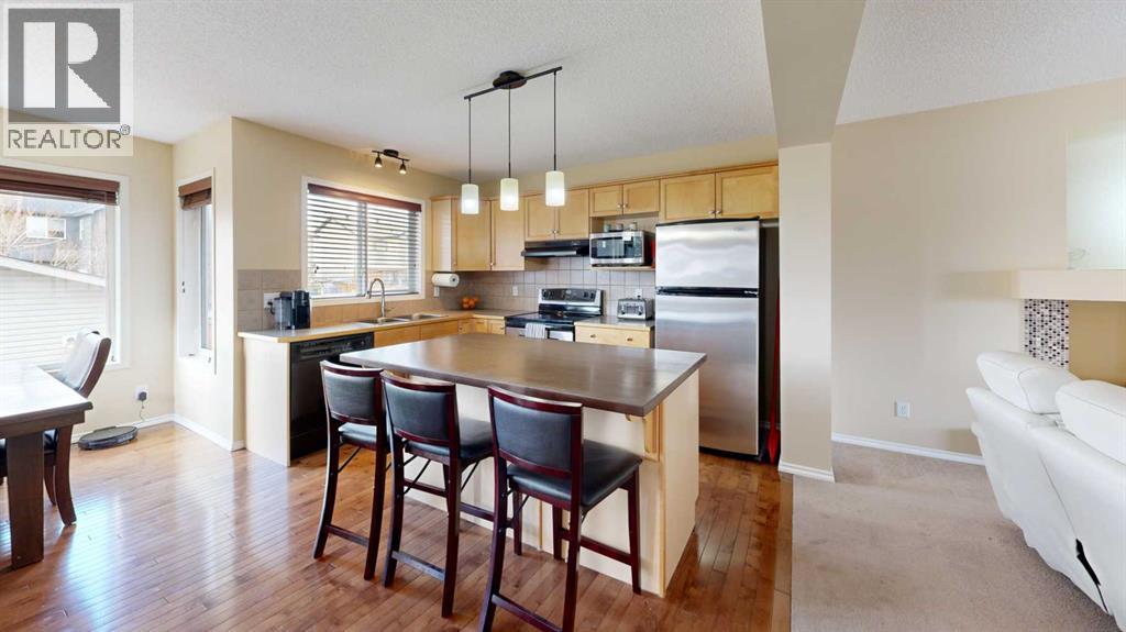 Single Family House for Sale in  Covepark Place NE Coventry Hills Calgary 