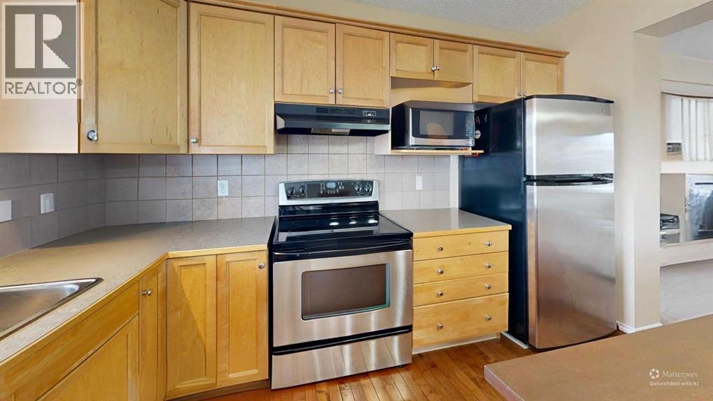 Single Family House for Sale in  Covepark Place NE Coventry Hills Calgary 