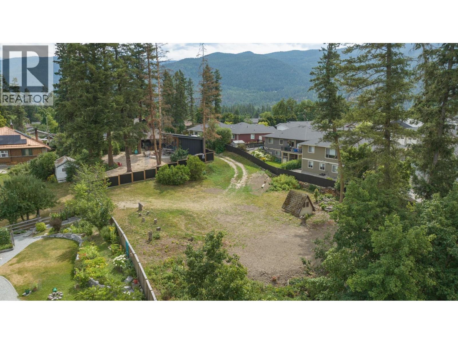 2445 Okanagan Street, Armstrong