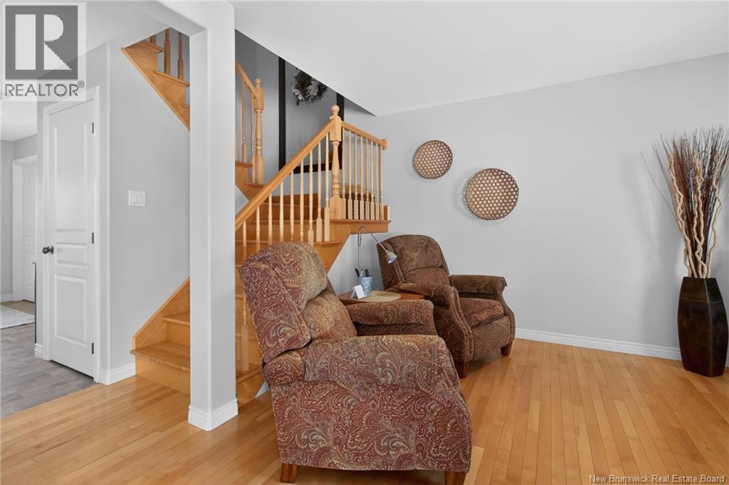 208 DAMIEN STREET - 14