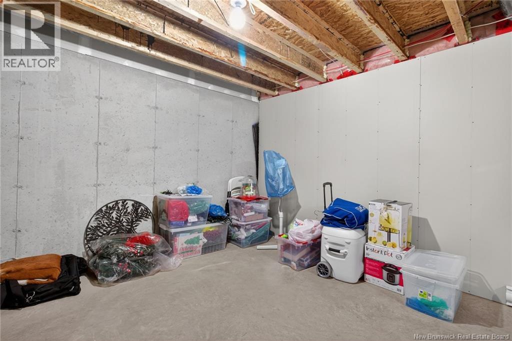 208 DAMIEN STREET - 38