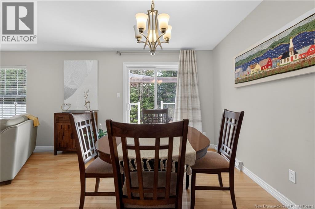 208 DAMIEN STREET - 8