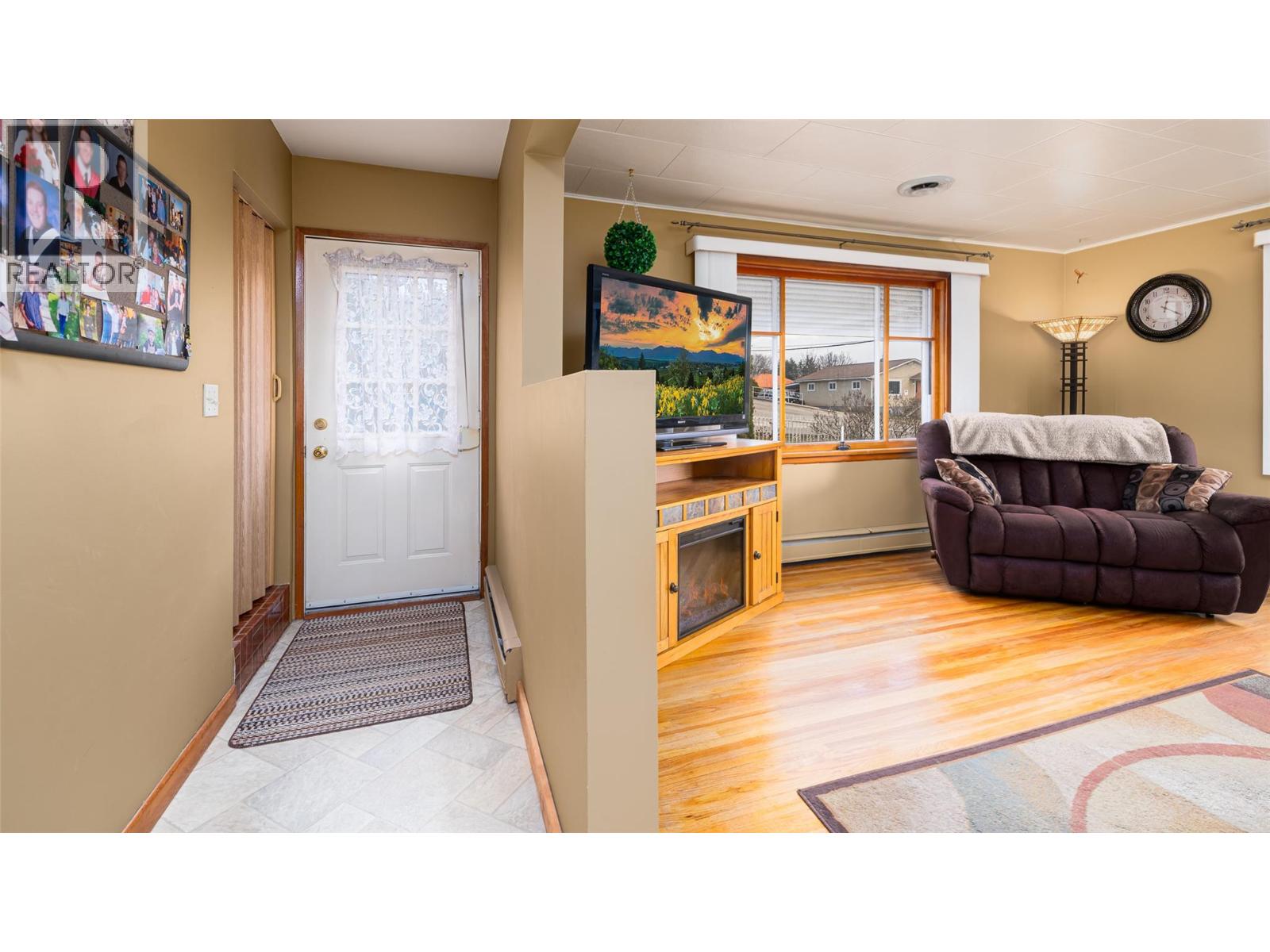 407 10th Avenue N, Creston