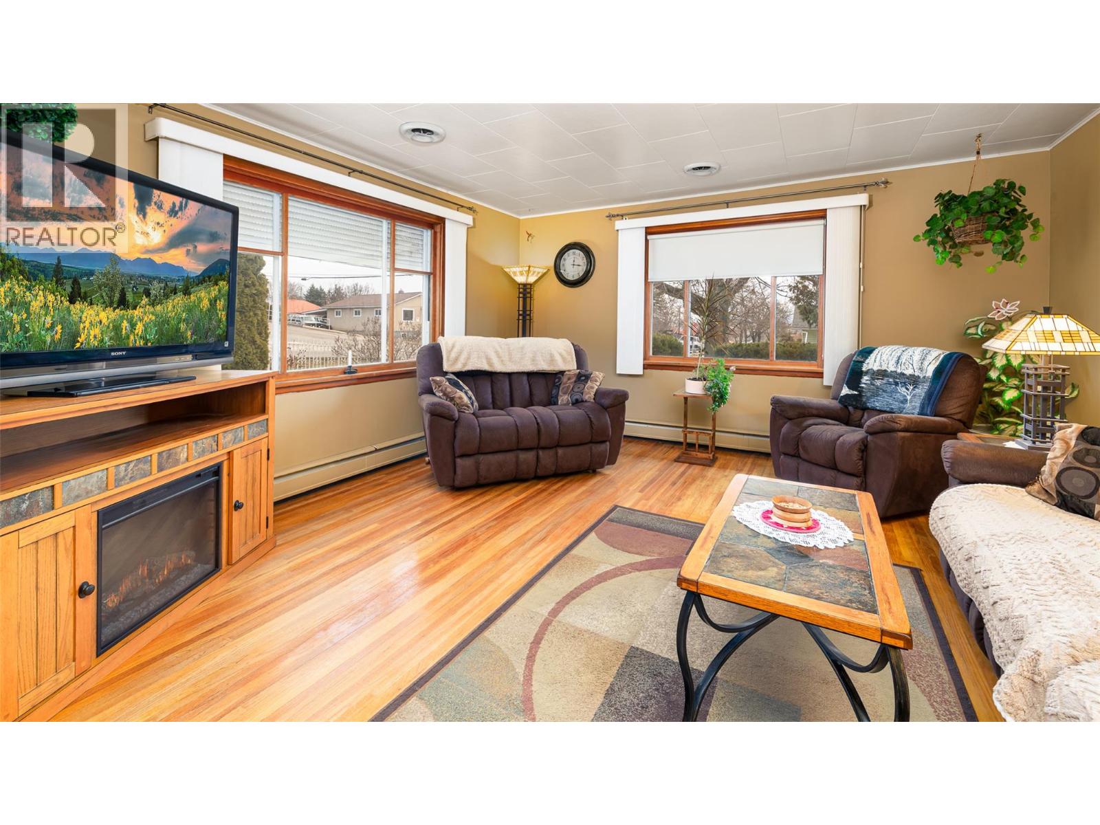 407 10th Avenue N, Creston