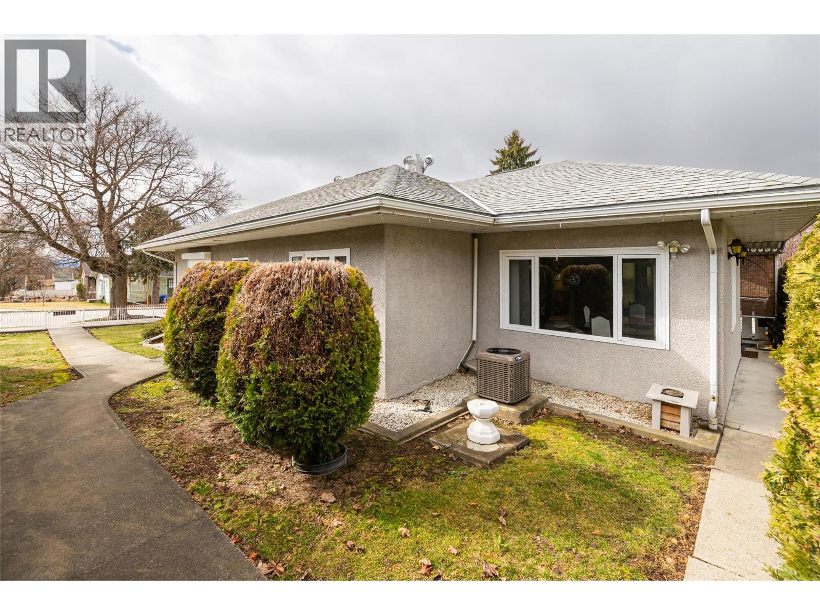 407 10th Avenue N, Creston