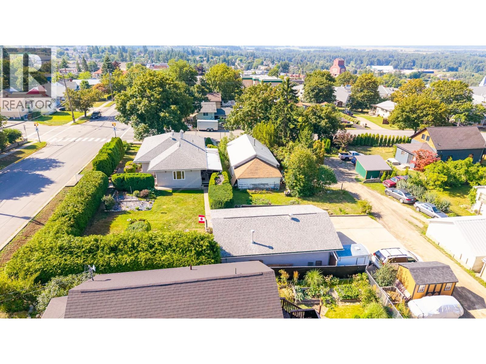 407 10th Avenue N, Creston