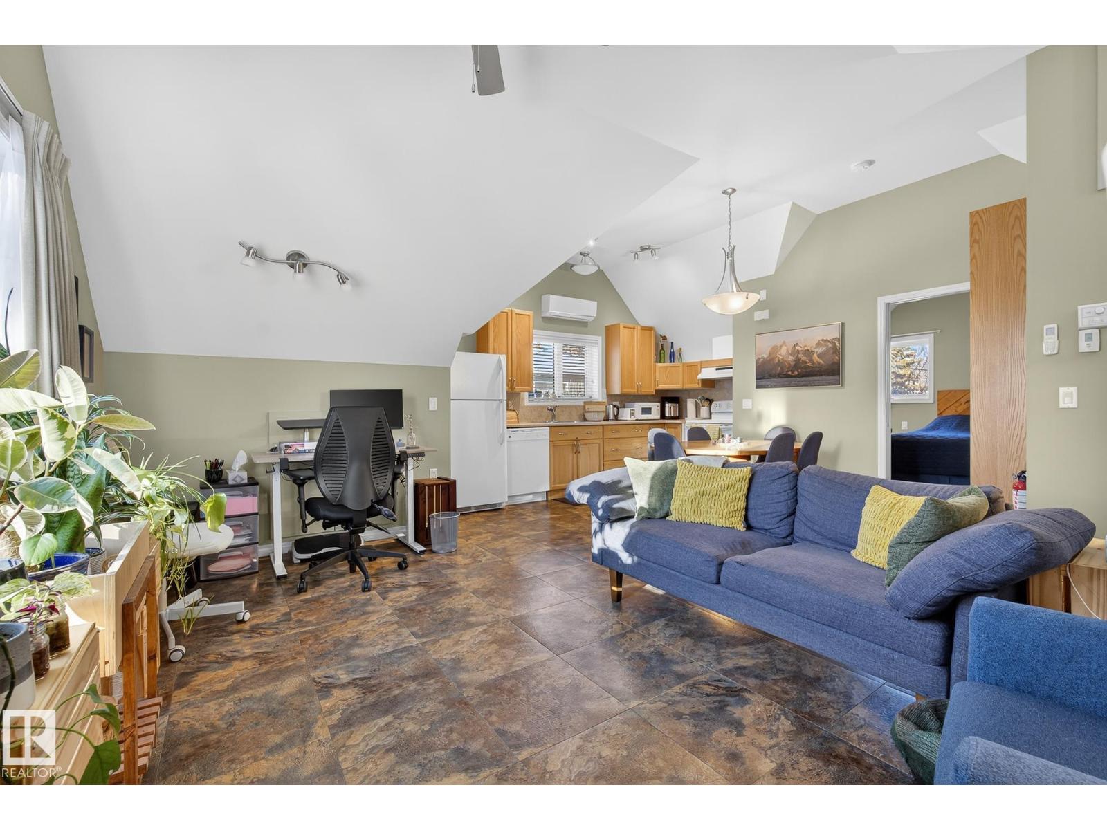 9302 93 ST NW, Edmonton