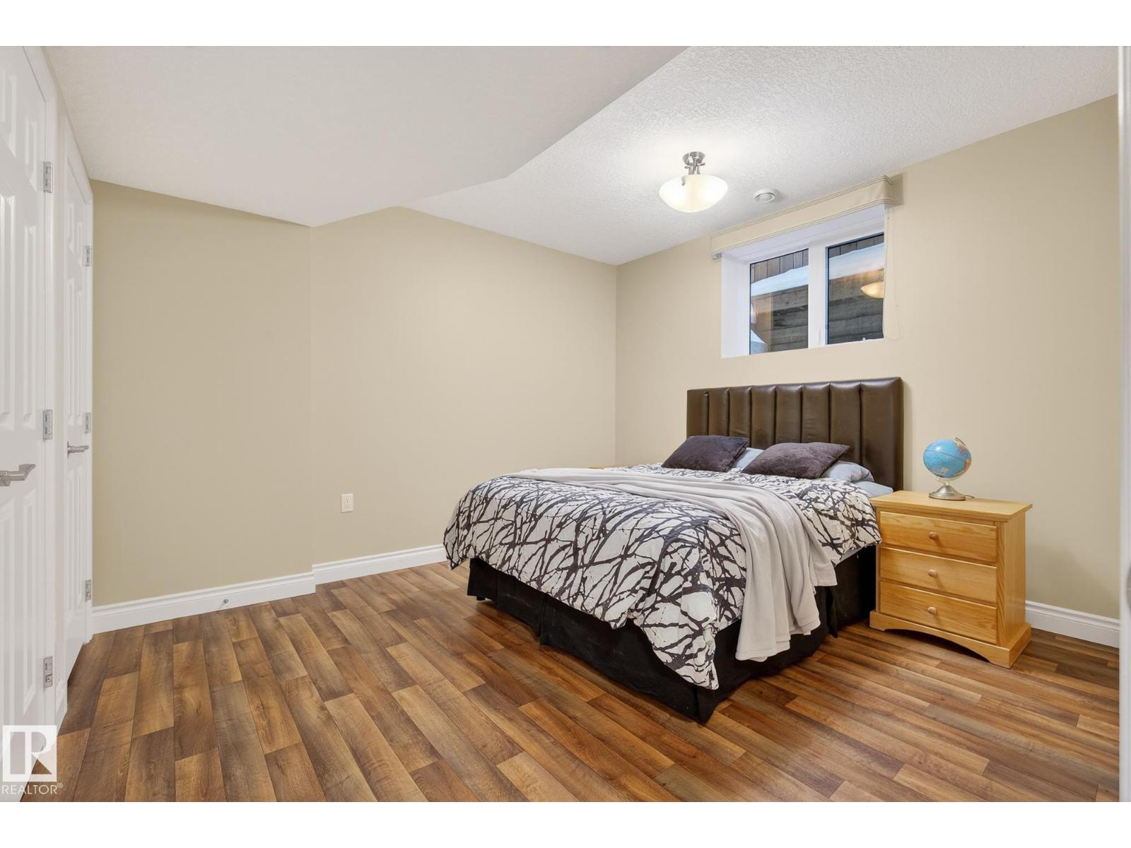 9302 93 ST NW, Edmonton