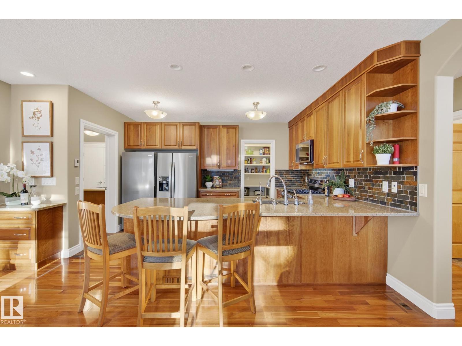 9302 93 ST NW, Edmonton