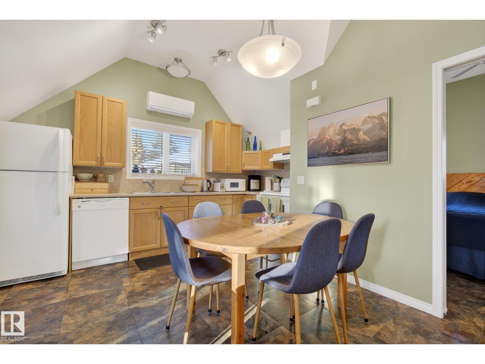 9302 93 ST NW, Edmonton