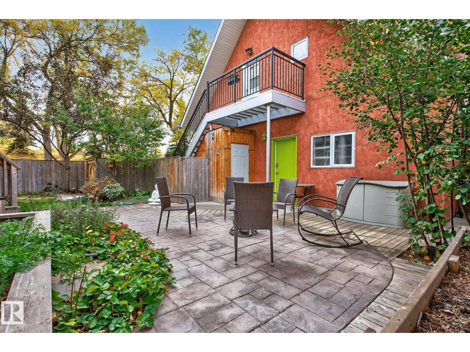 9302 93 ST NW, Edmonton