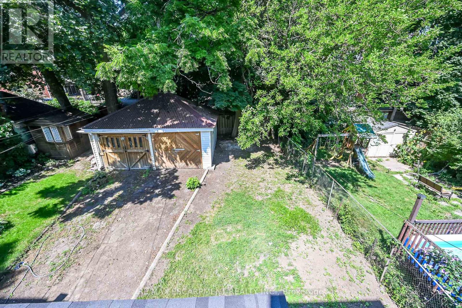 172 SHERMAN AVENUE S - 22