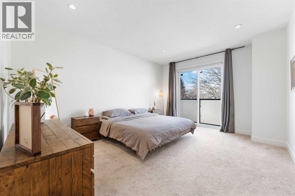 Single Family House for Sale in   Avenue NE Crescent Heights Calgary 