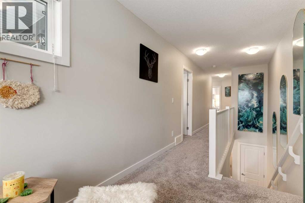 Single Family House for Sale in  Crestbrook Common SW Crestmont Calgary 