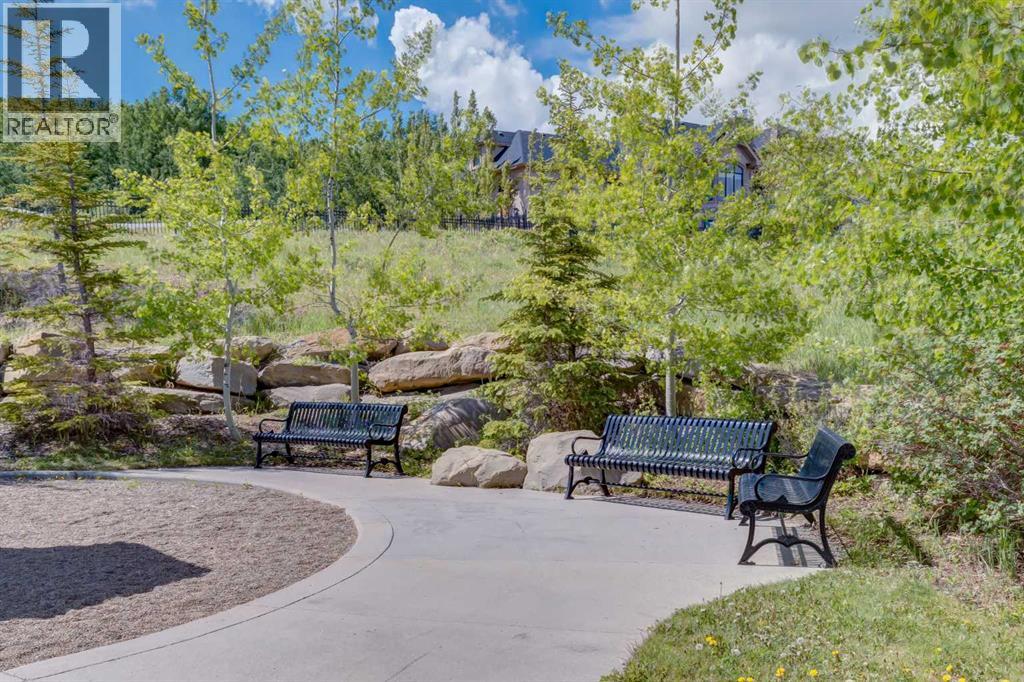 Single Family House for Sale in  Crestbrook Common SW Crestmont Calgary 