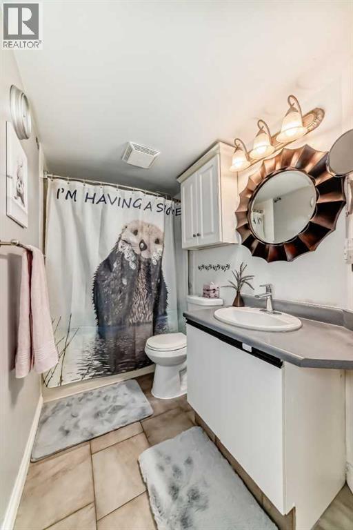 Single Family House for Sale in   Dover Point SE Dover Calgary 