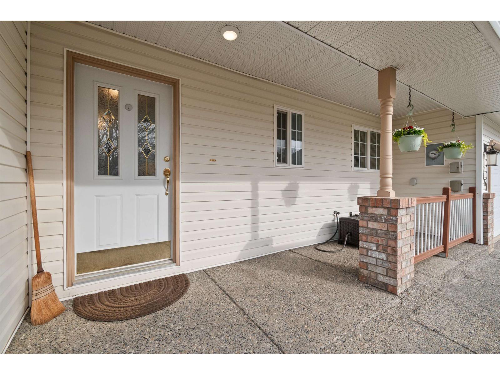 5450 ALPINE Crescent - photo 2