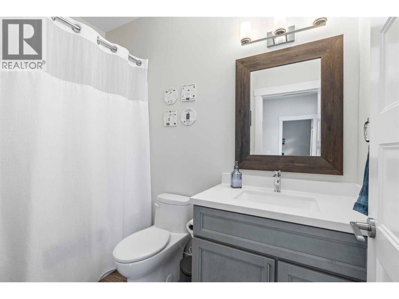 1021 17 AVENUE SE - 31