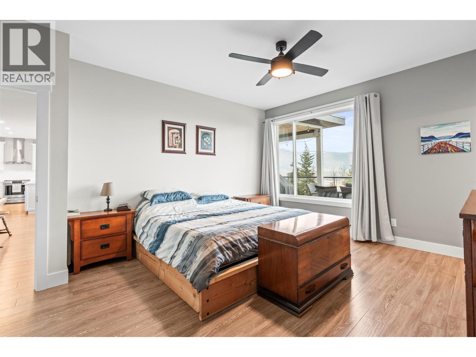 1021 17 AVENUE SE - 24