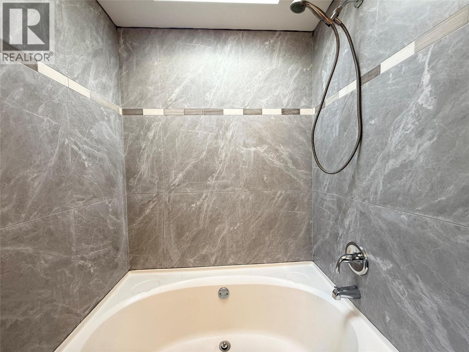 2776 Clapperton Avenue Unit# 12, Merritt